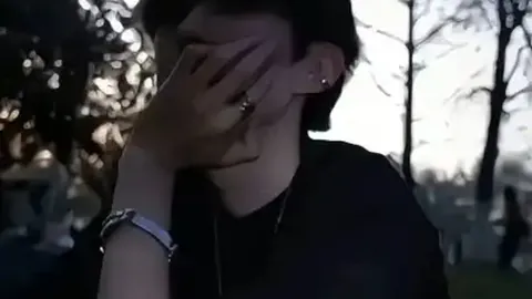 韦斯利献分球迷，2球助力球队获胜